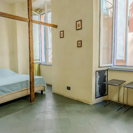 Lovingenoa Iter - Nos * Γένοβα