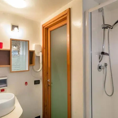 Appartamento Lovingenoa Iter - Nos *