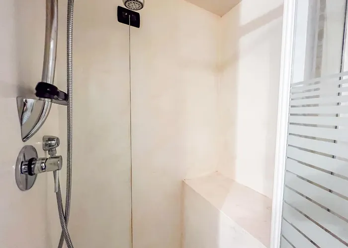 Lovingenoa Iter - Nos جنوة