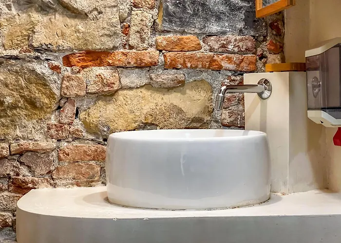 Lovingenoa Iter - Nos * جنوة