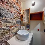Lovingenoa Iter - Nos Apartmán