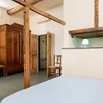 Lovingenoa Iter - Nos Apartmán *